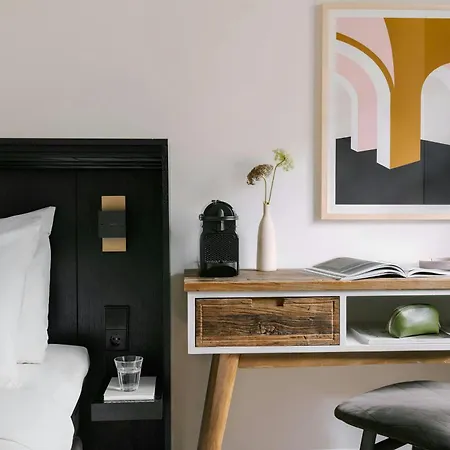 S&a Vondel Park Hotel