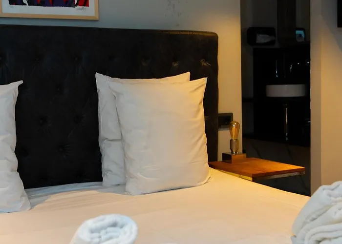 S&a Vondel Park Hotel