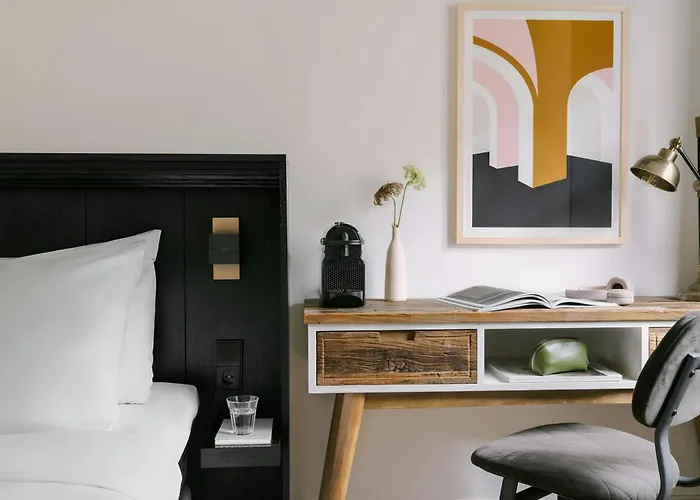 S&a Vondel Park Hotel